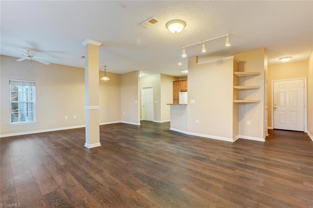 3004 Greystone Point # D