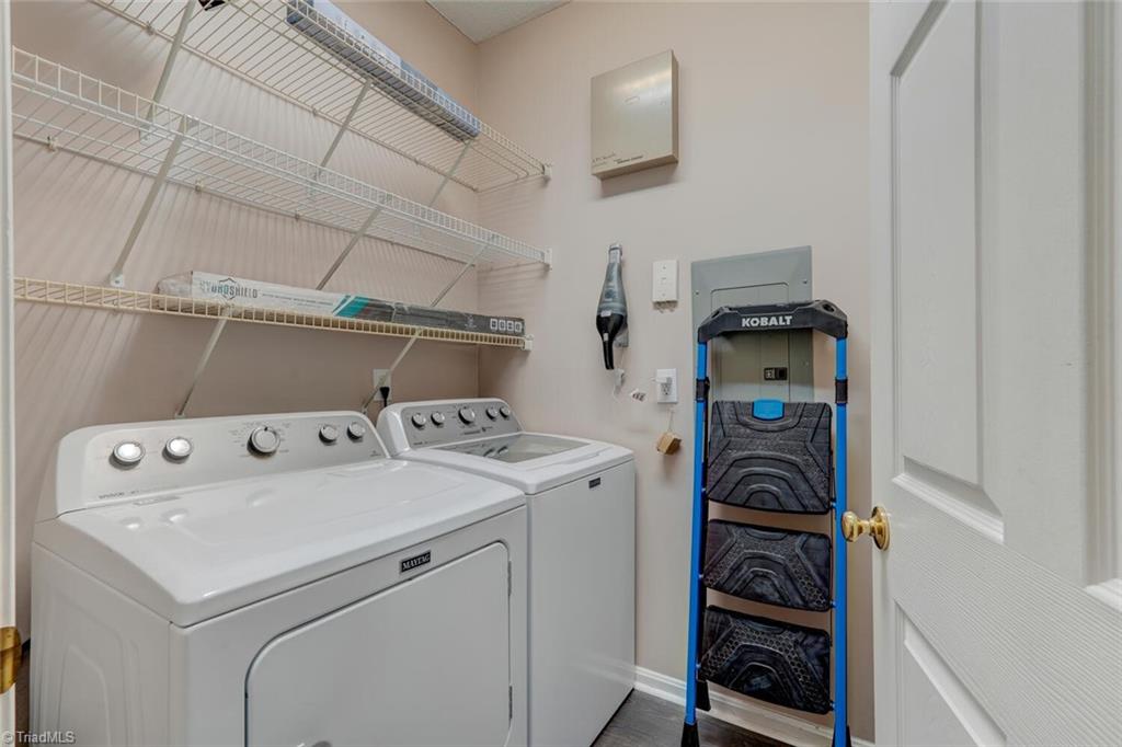 3004 Greystone Point # D