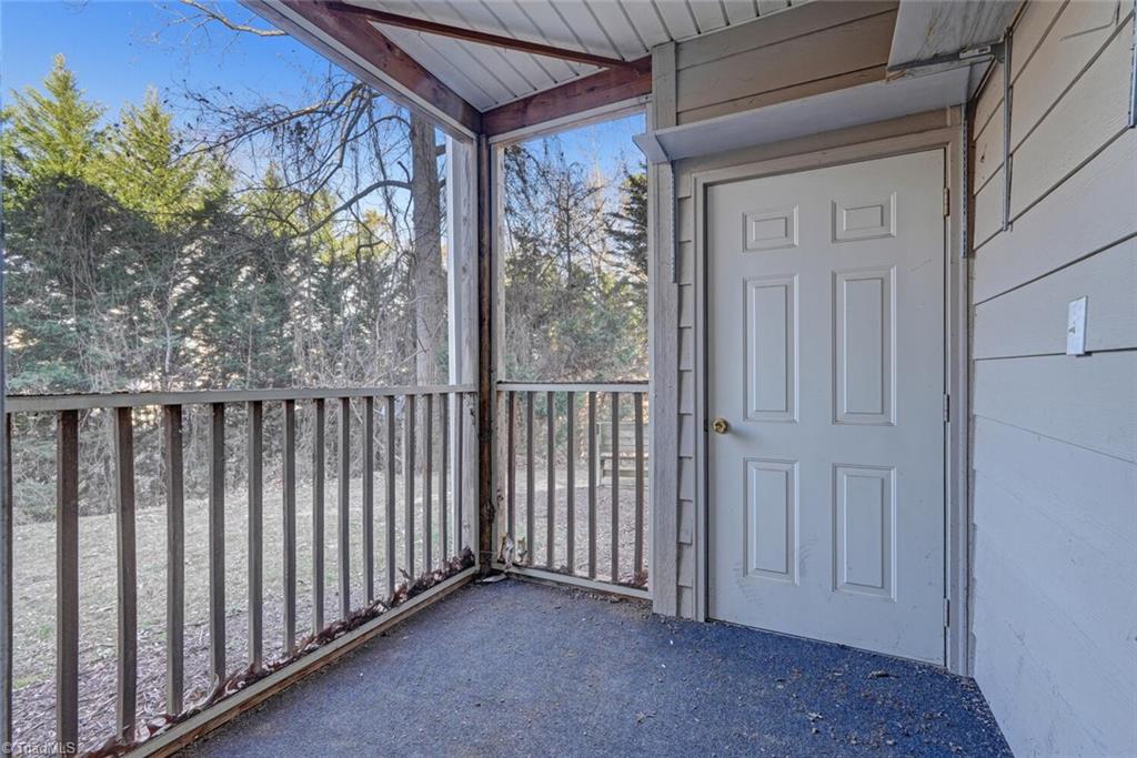 3004 Greystone Point # D