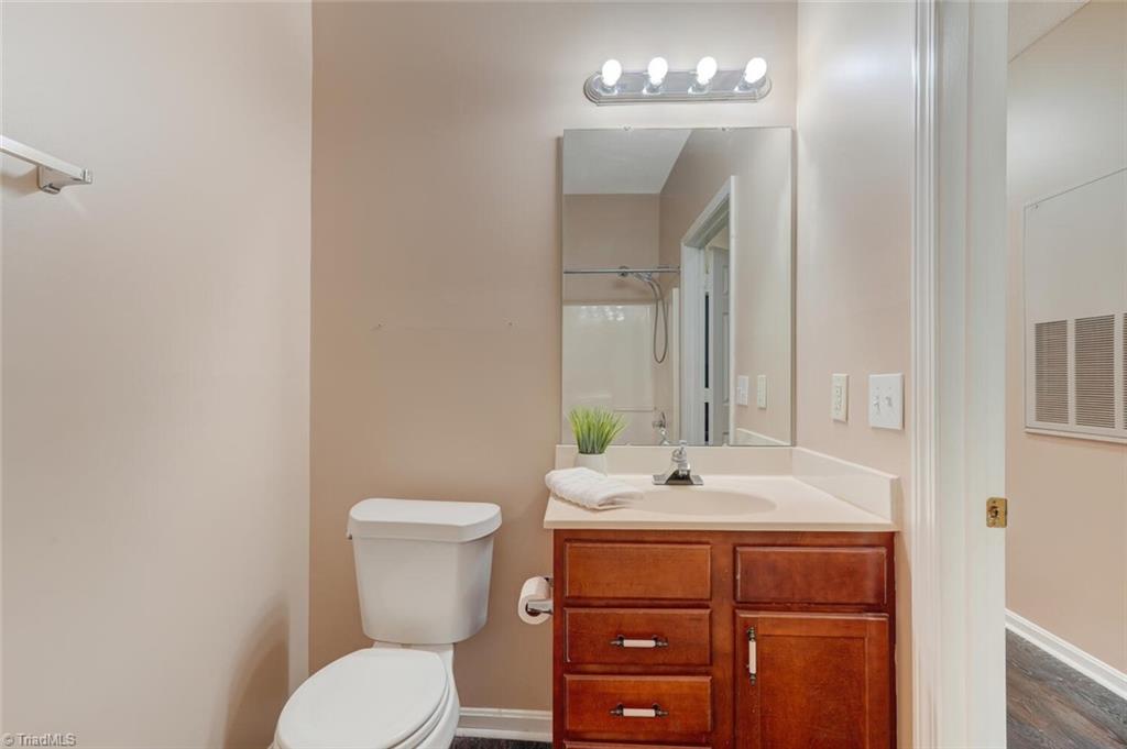 3004 Greystone Point # D