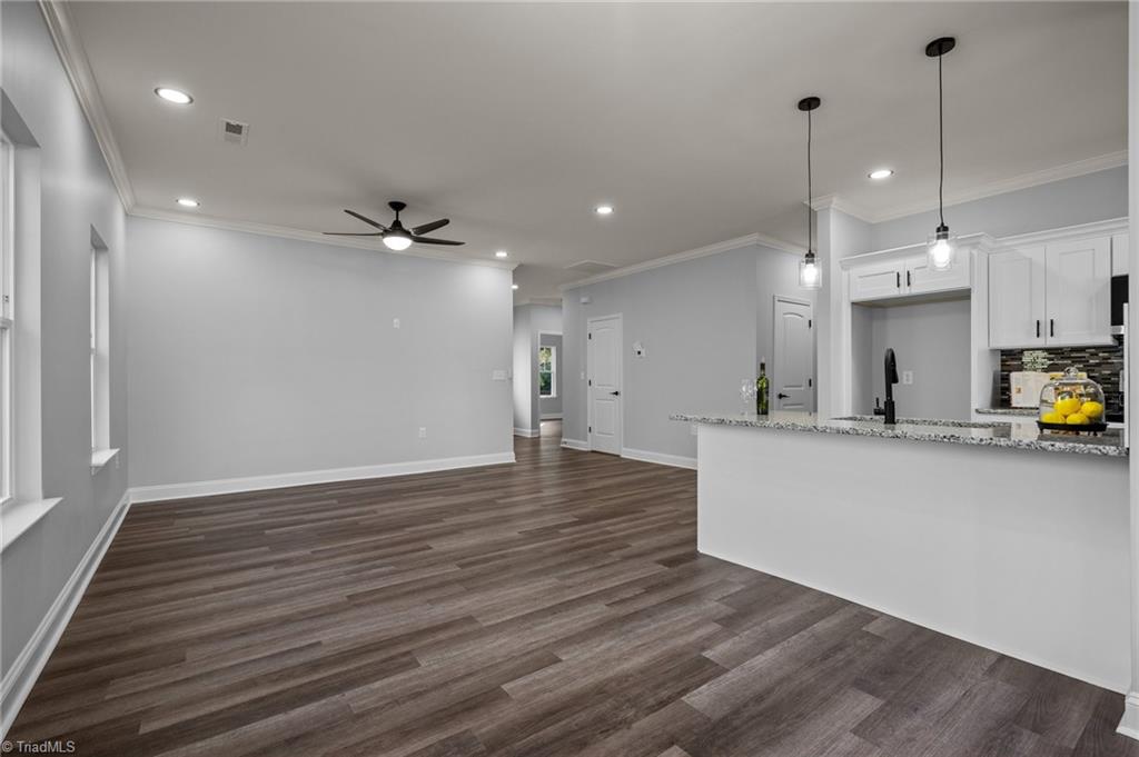 714 S Scientific Street