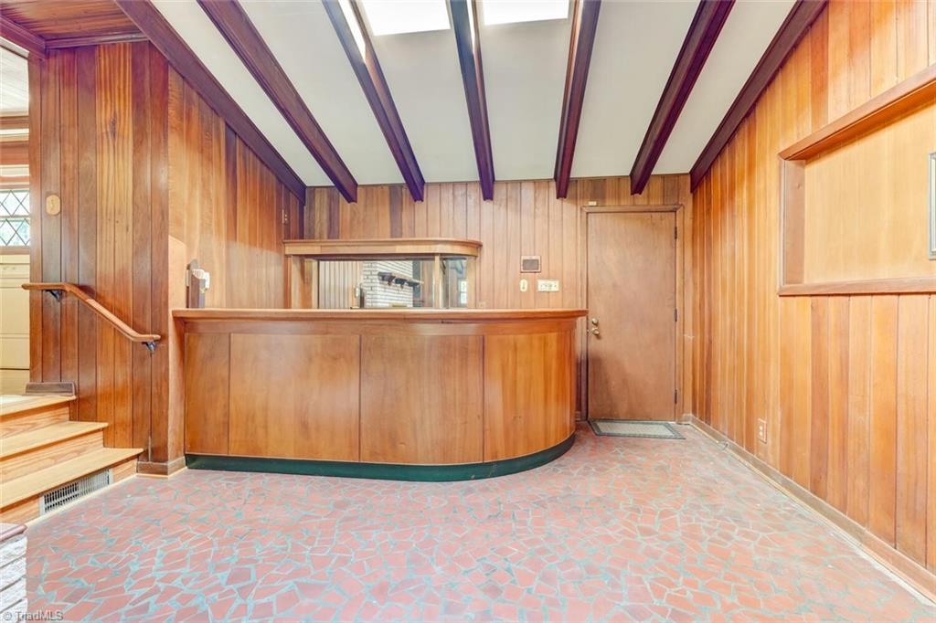 4009 Groometown Road