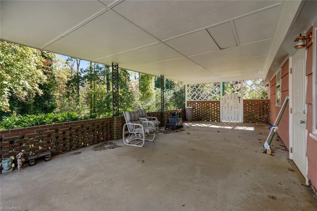 4009 Groometown Road