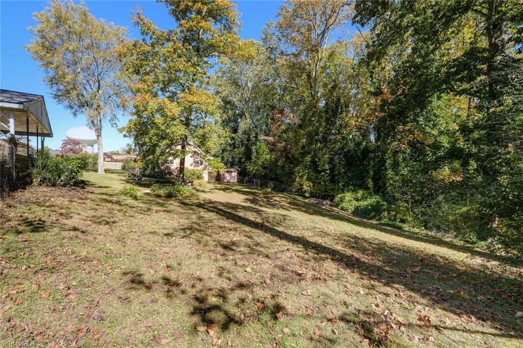 4009 Groometown Road