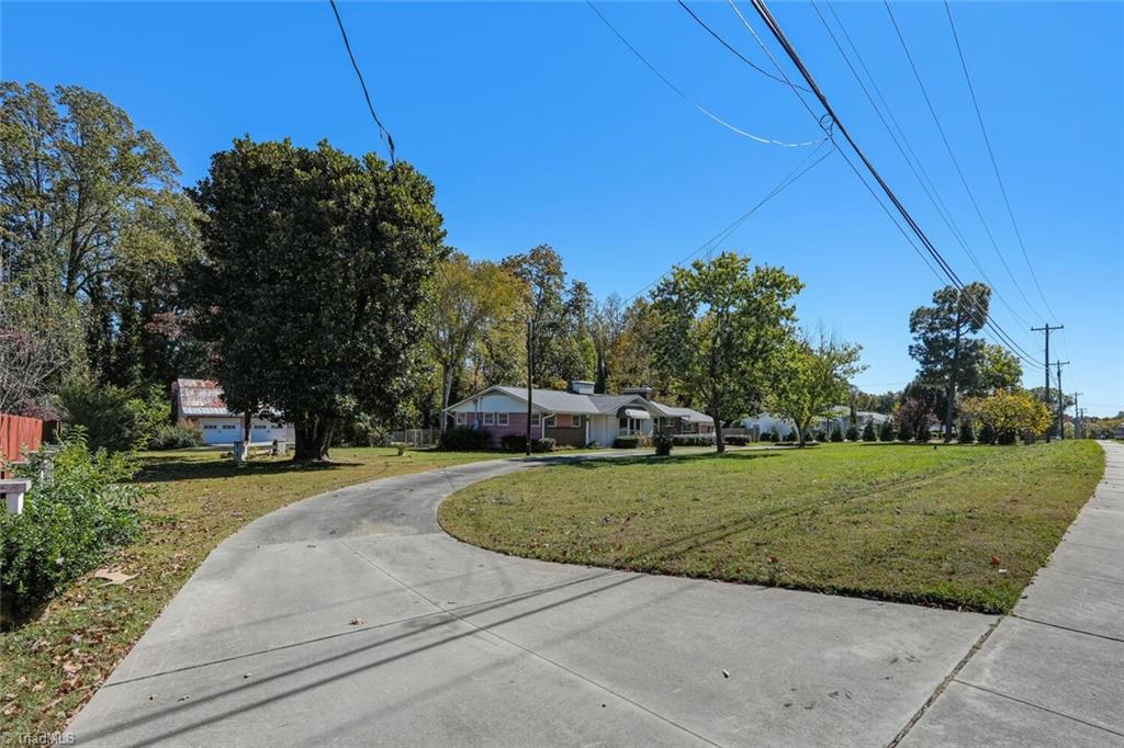 4009 Groometown Road