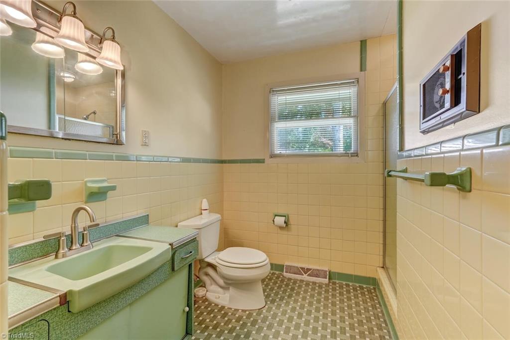 4009 Groometown Road