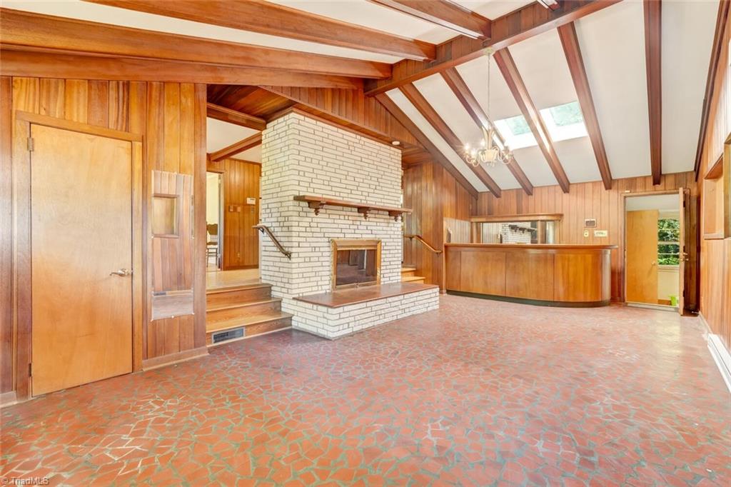 4009 Groometown Road