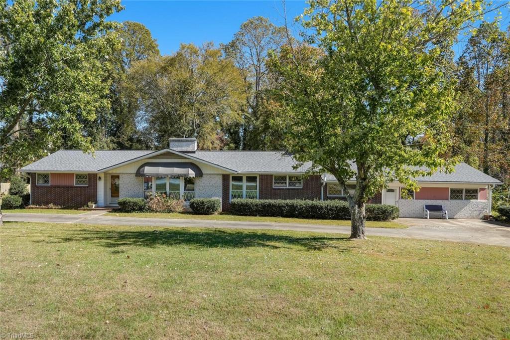 4009 Groometown Road