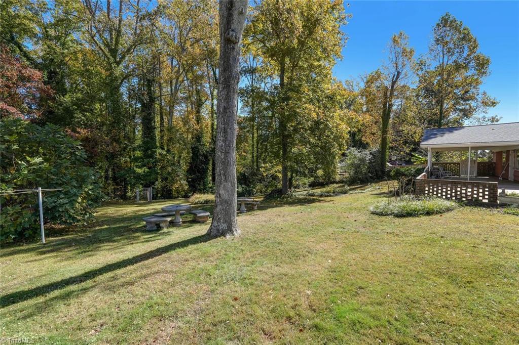 4009 Groometown Road