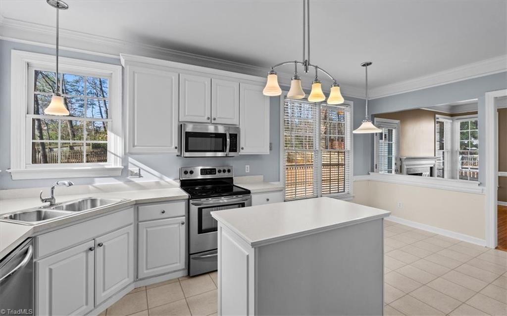 1516 Covered Wagon Road, McLeansville
