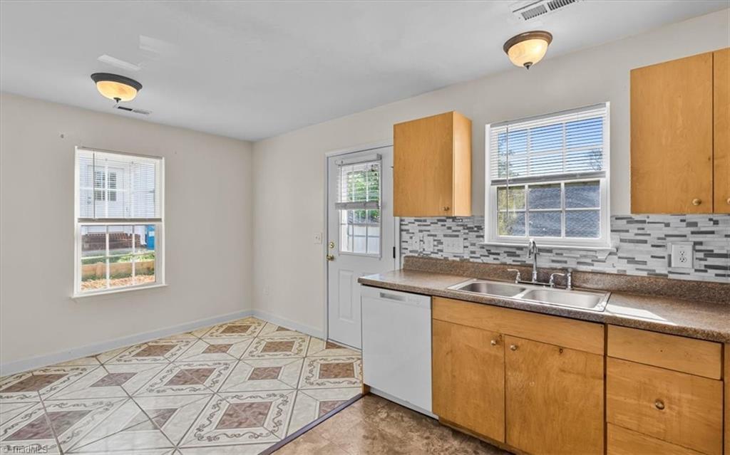 1609 Sunrise Valley Drive