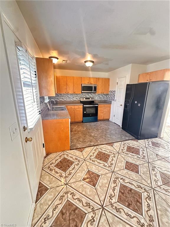 1609 Sunrise Valley Drive