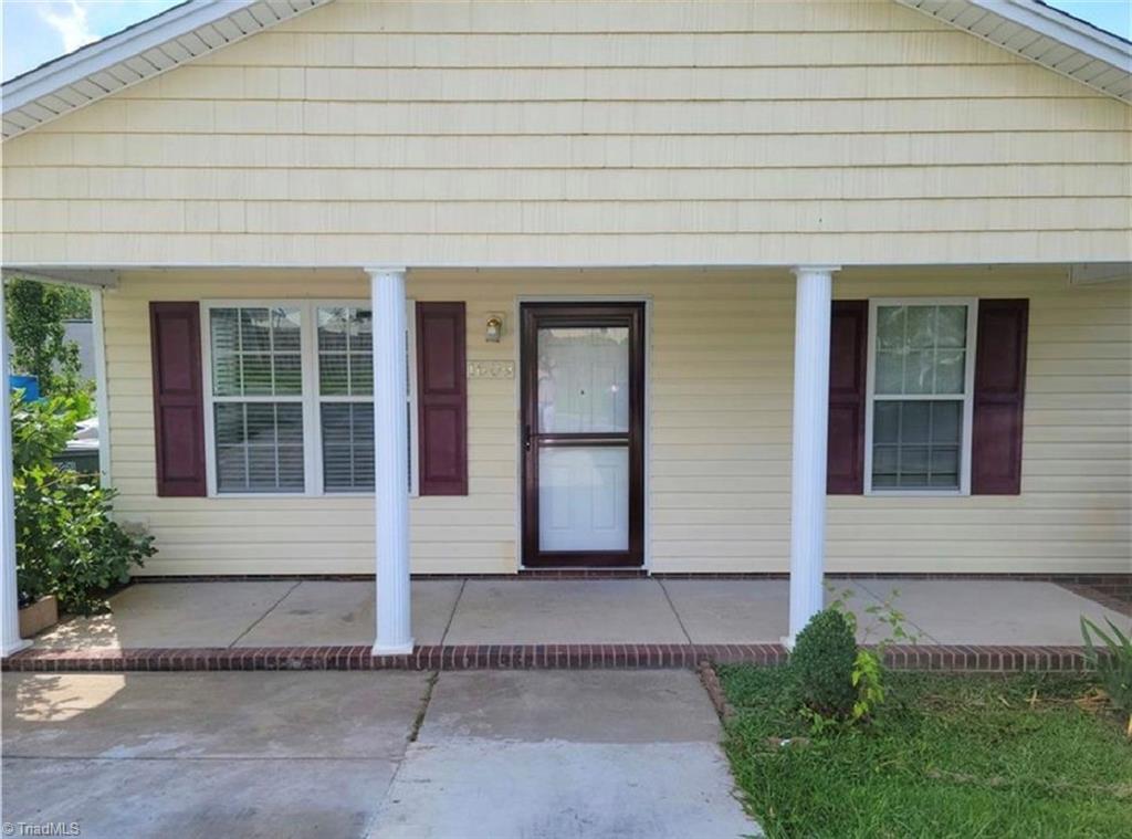 1609 Sunrise Valley Drive