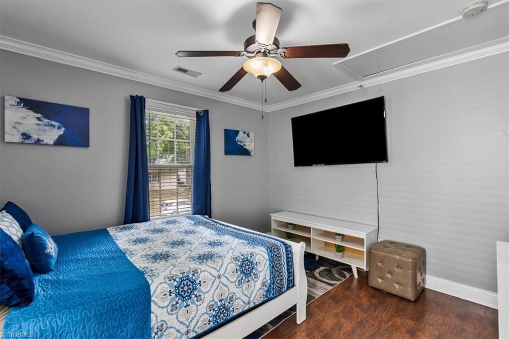 2208 Matthew Oaks Court