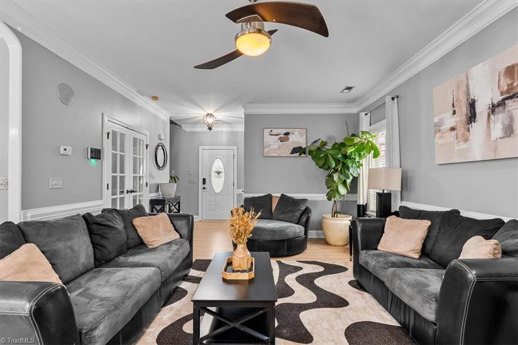 2208 Matthew Oaks Court