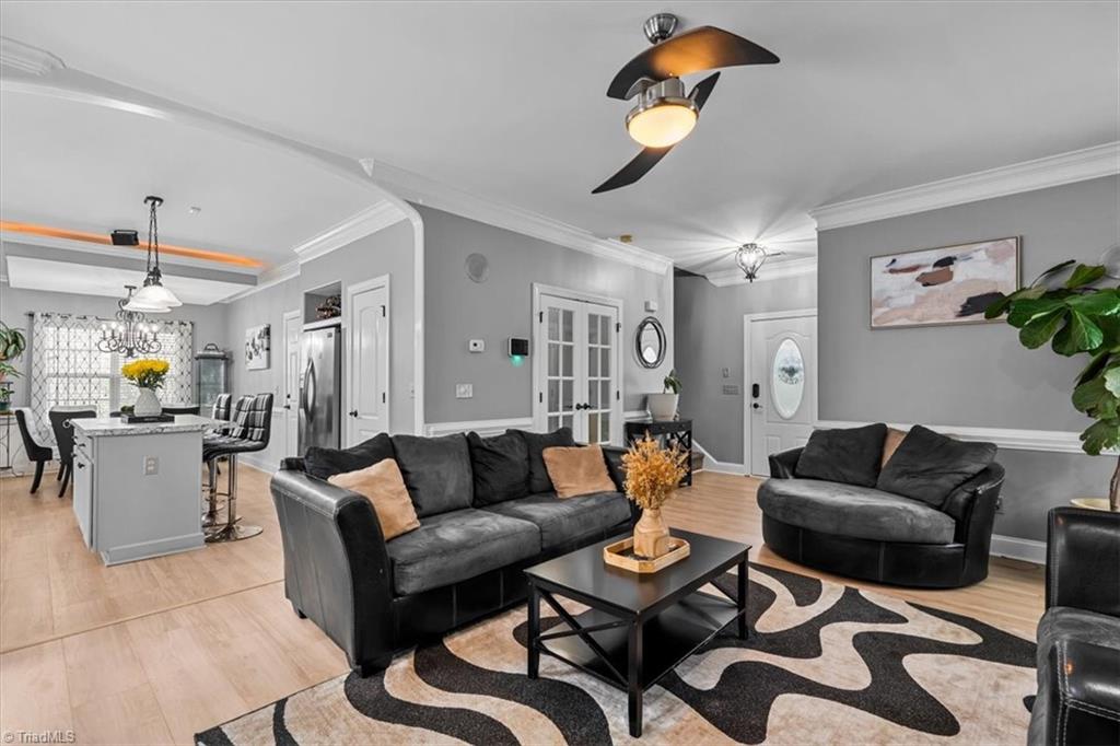 2208 Matthew Oaks Court