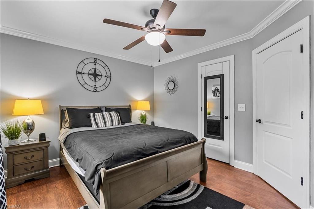 2208 Matthew Oaks Court
