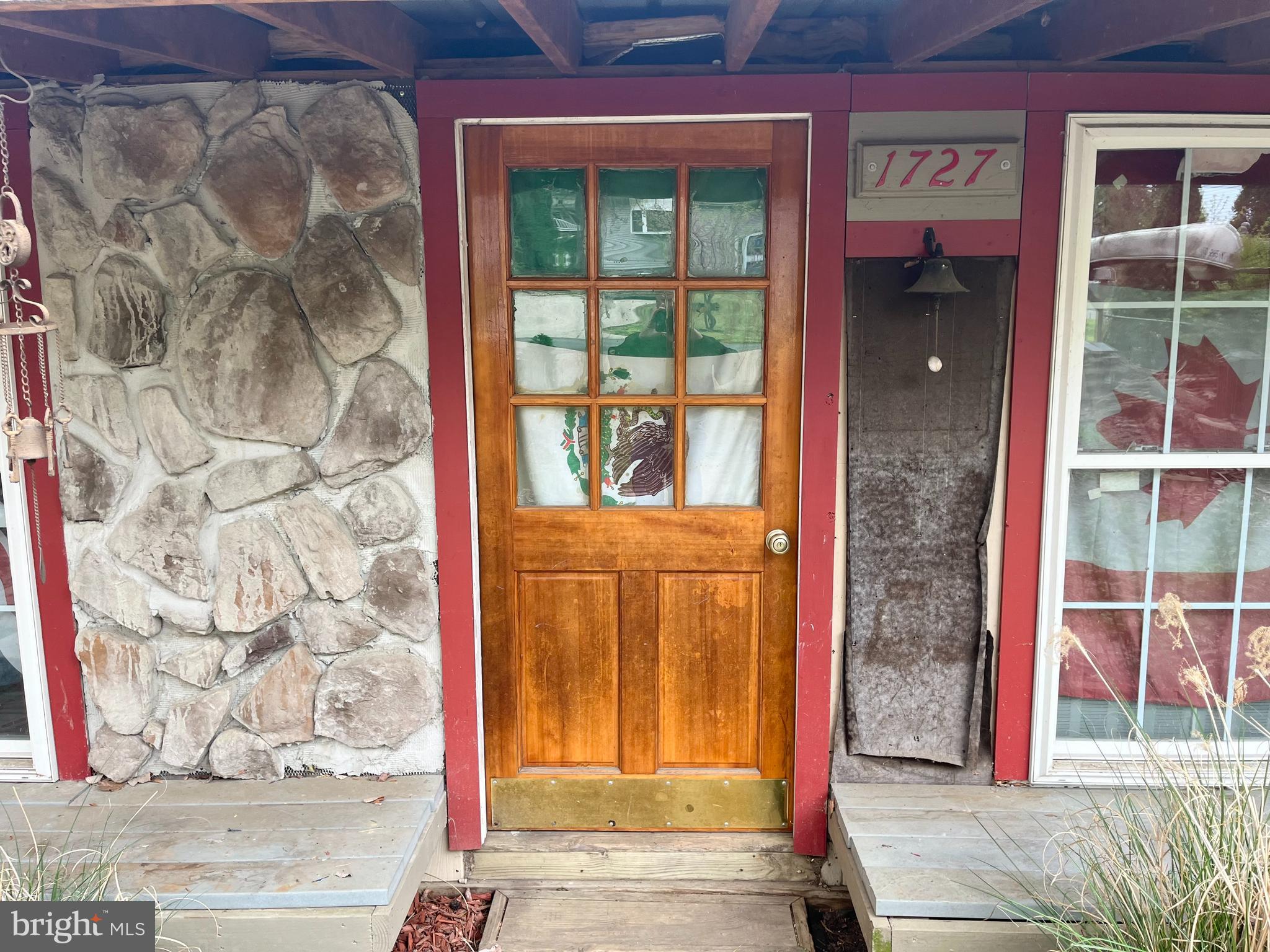 1727 Forestville Rd