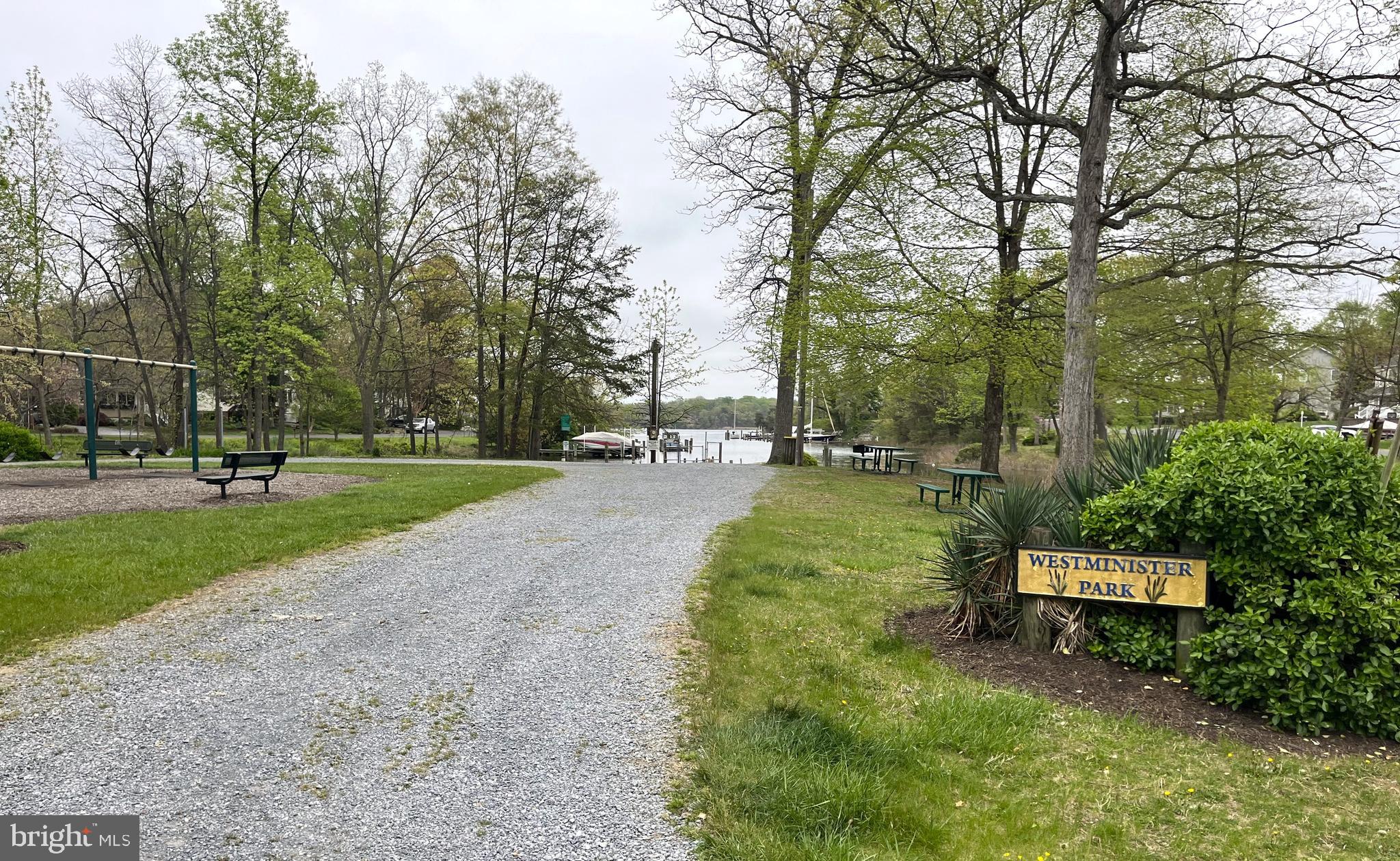 1727 Forestville Rd