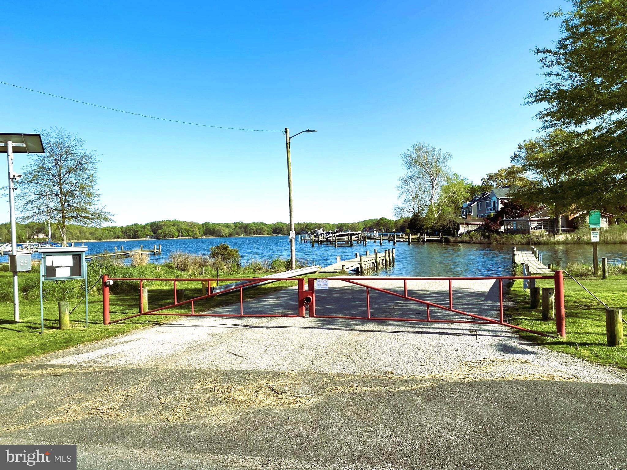 1727 Forestville Rd