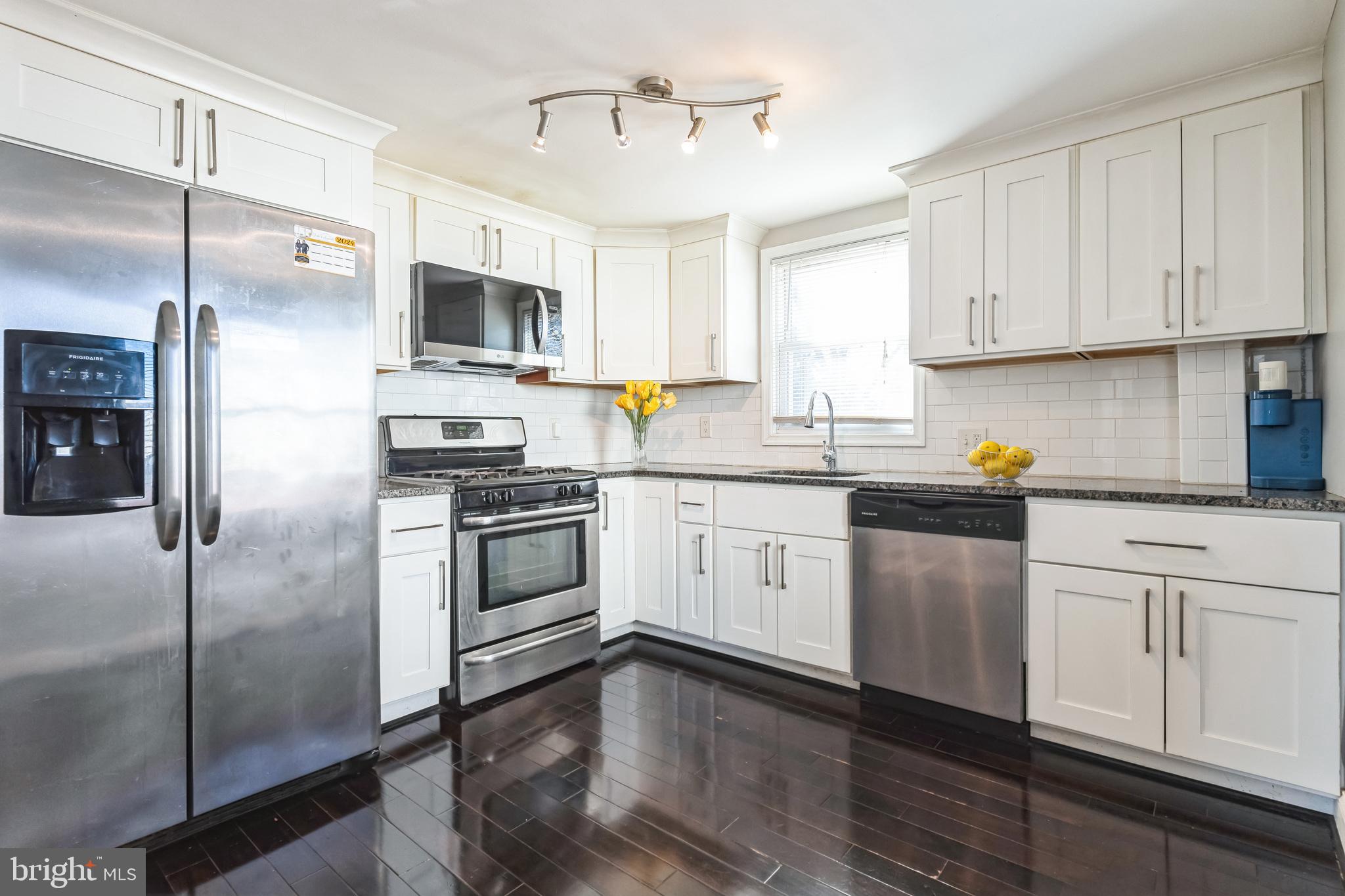 5524 Patrick Henry Dr