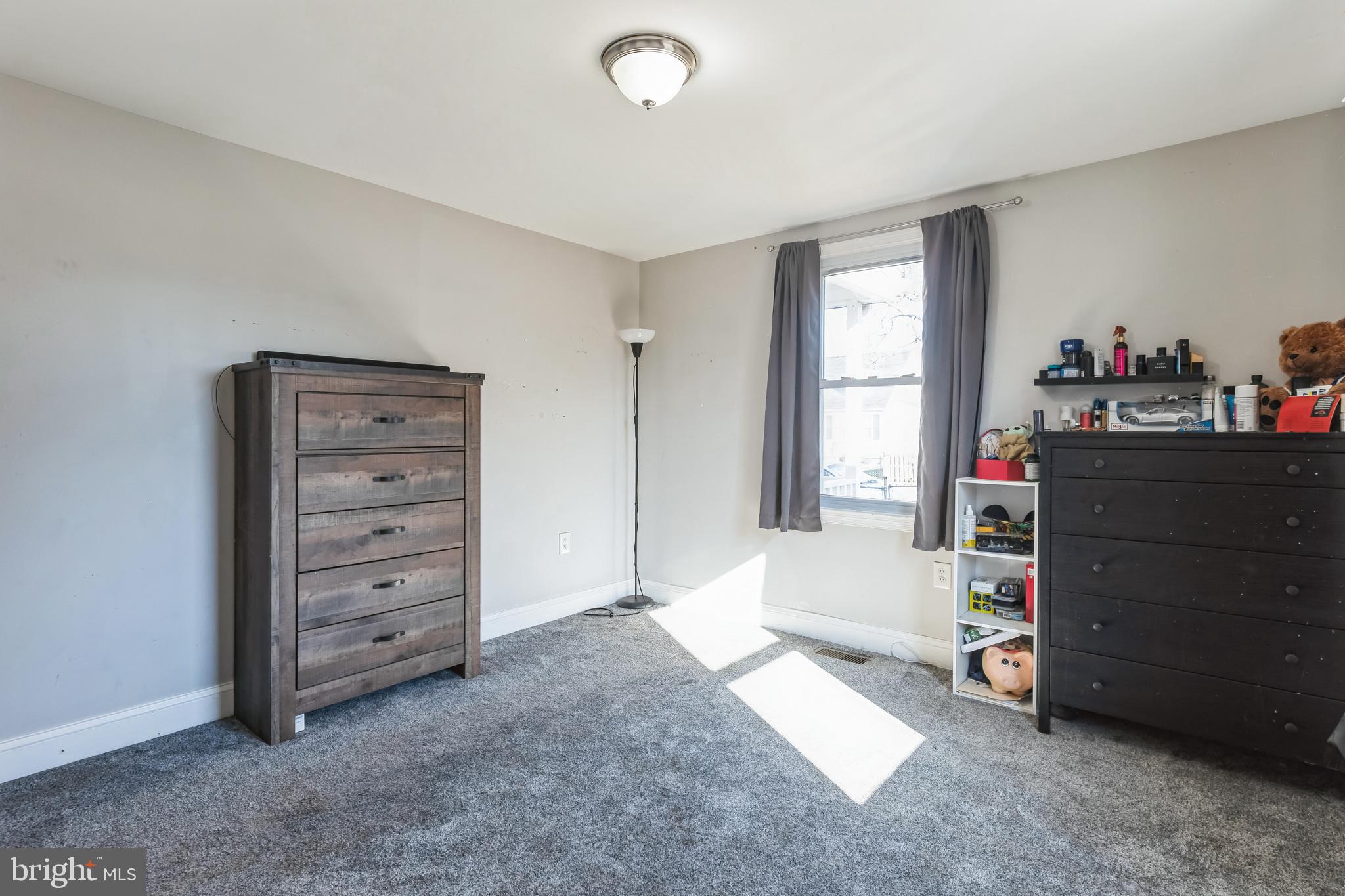 5524 Patrick Henry Dr