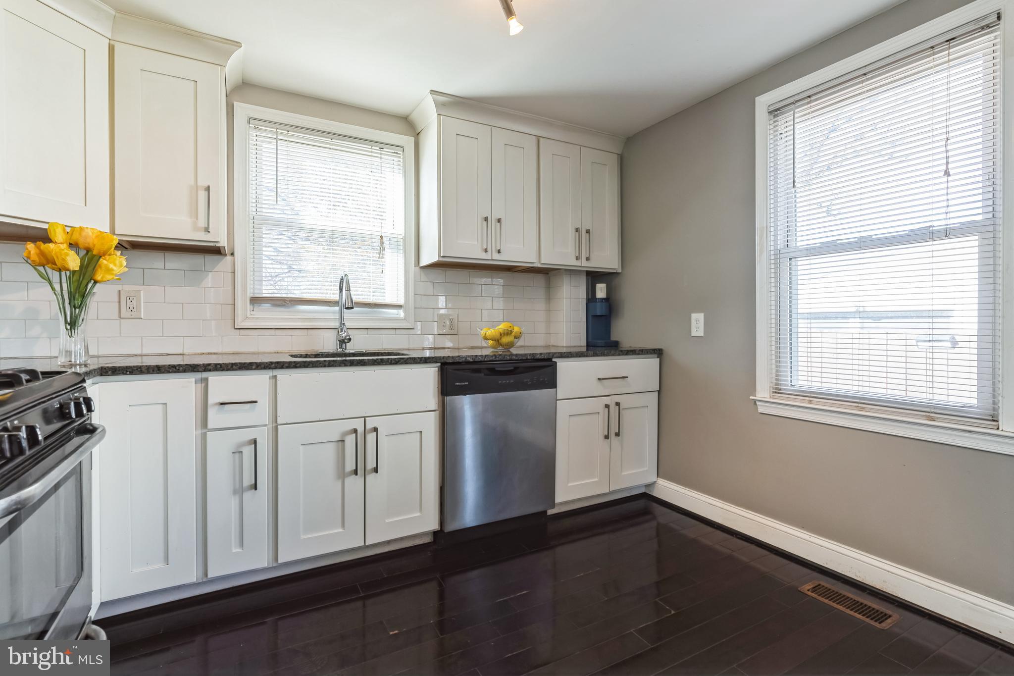 5524 Patrick Henry Dr
