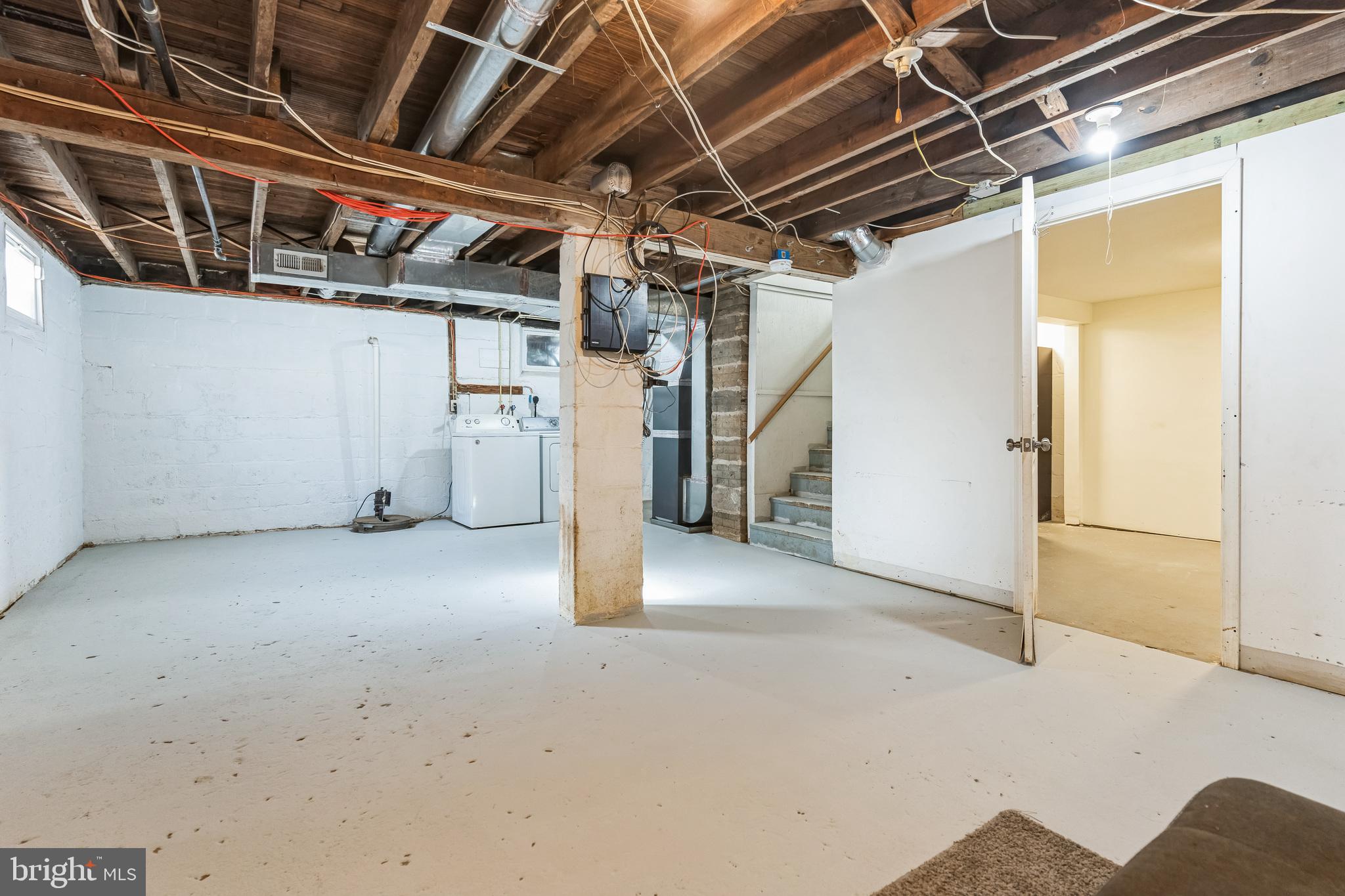 5524 Patrick Henry Dr
