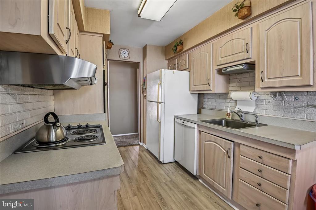 582 NOLVIEW COURT