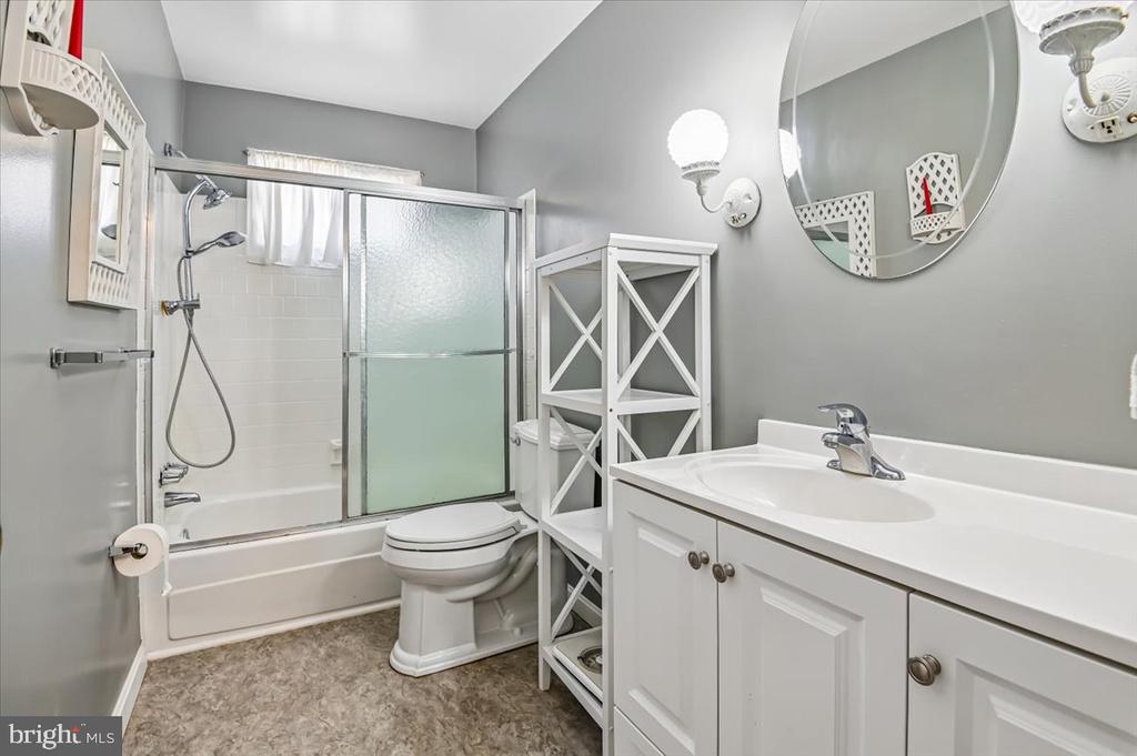 582 NOLVIEW COURT
