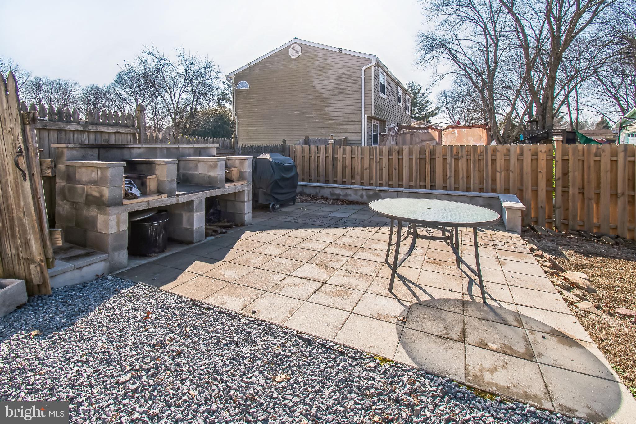 2367 Ironwood Dr