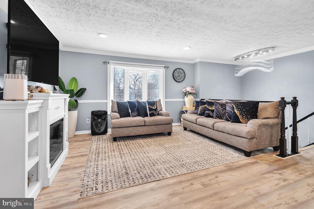 2367 Ironwood Dr