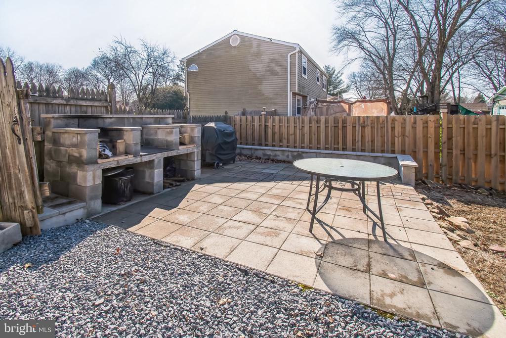 2367 Ironwood Dr