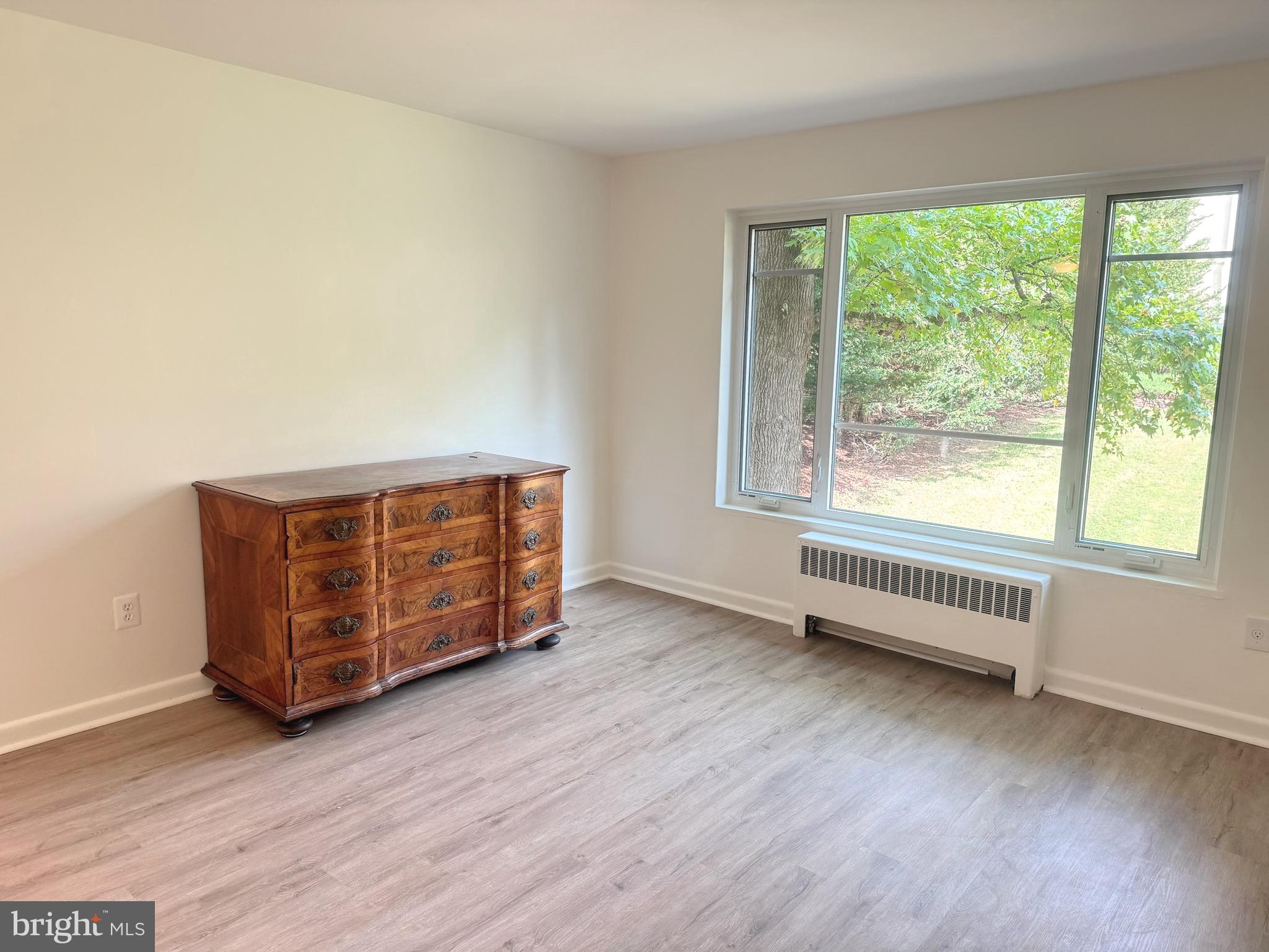 10403 MONTROSE AVENUE 10403