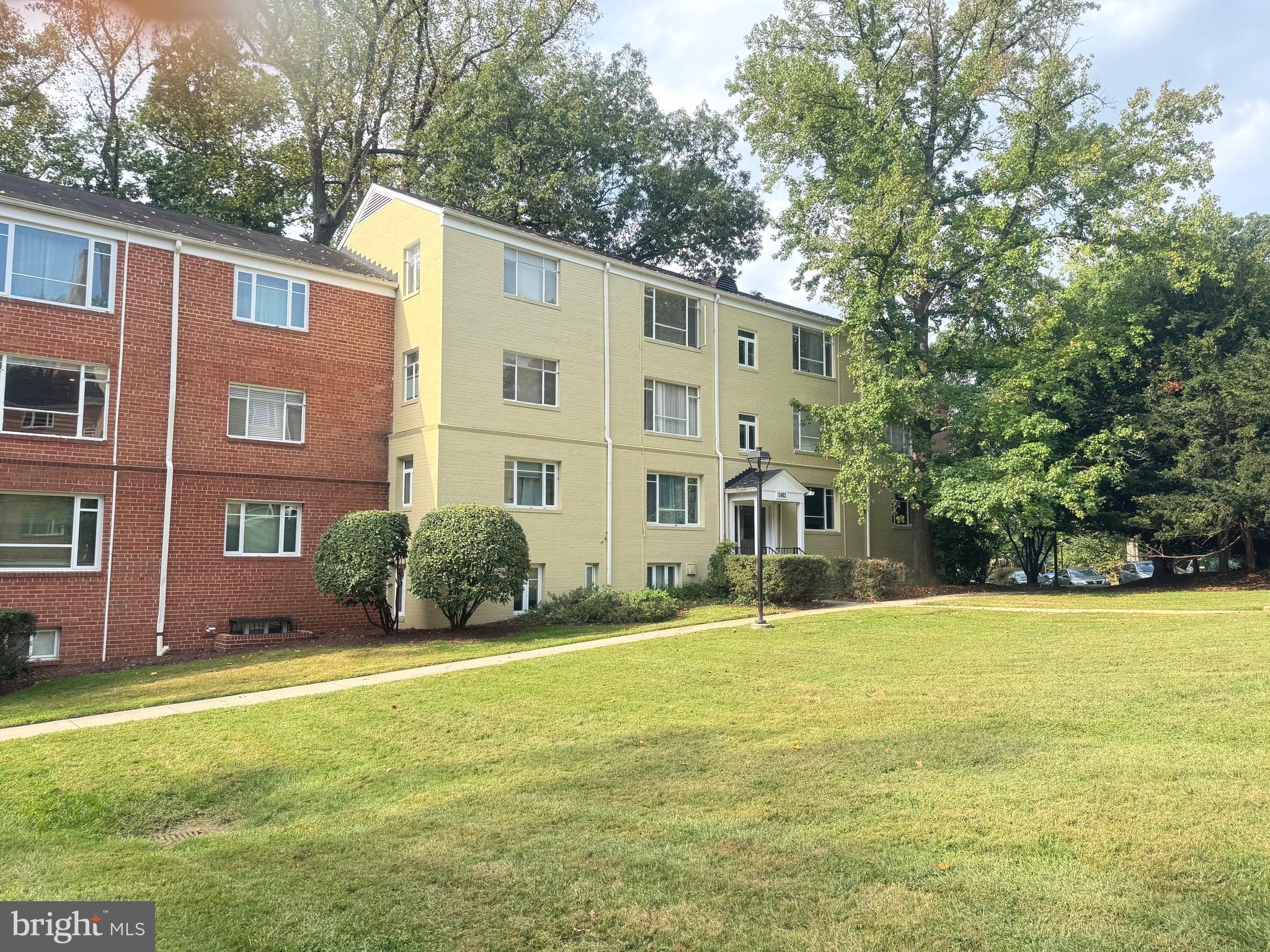 10403 MONTROSE AVENUE 10403