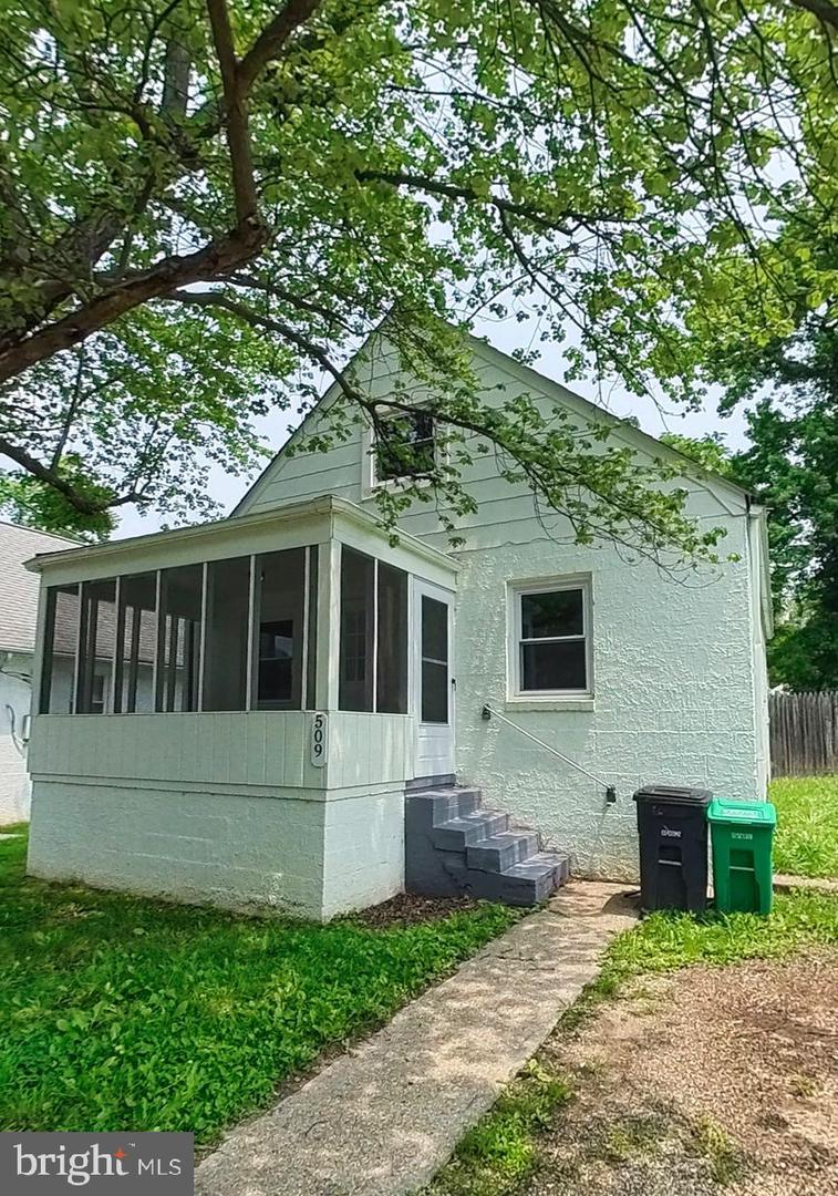 509 Cedarleaf Ave