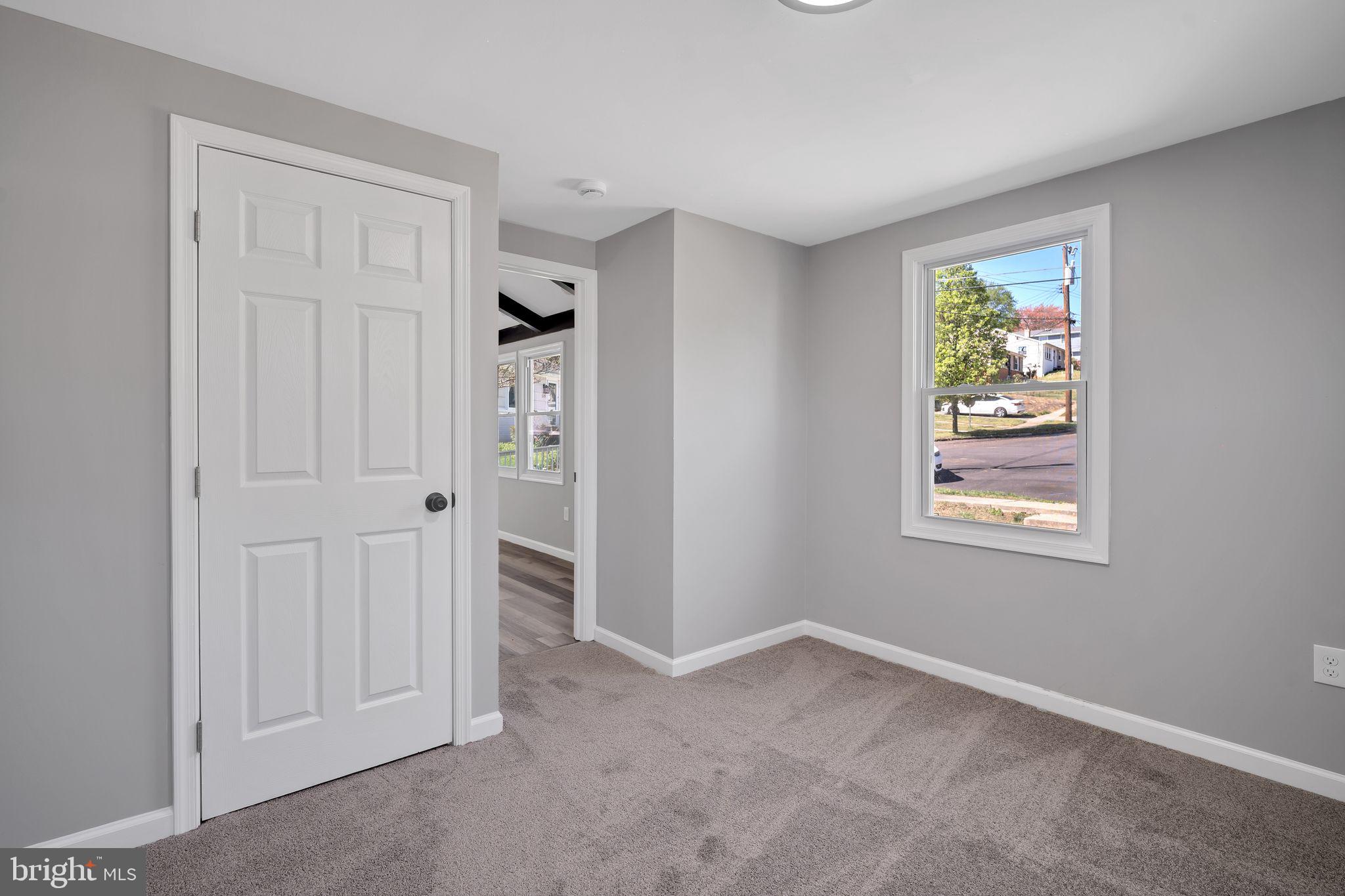 512 Winslow Rd