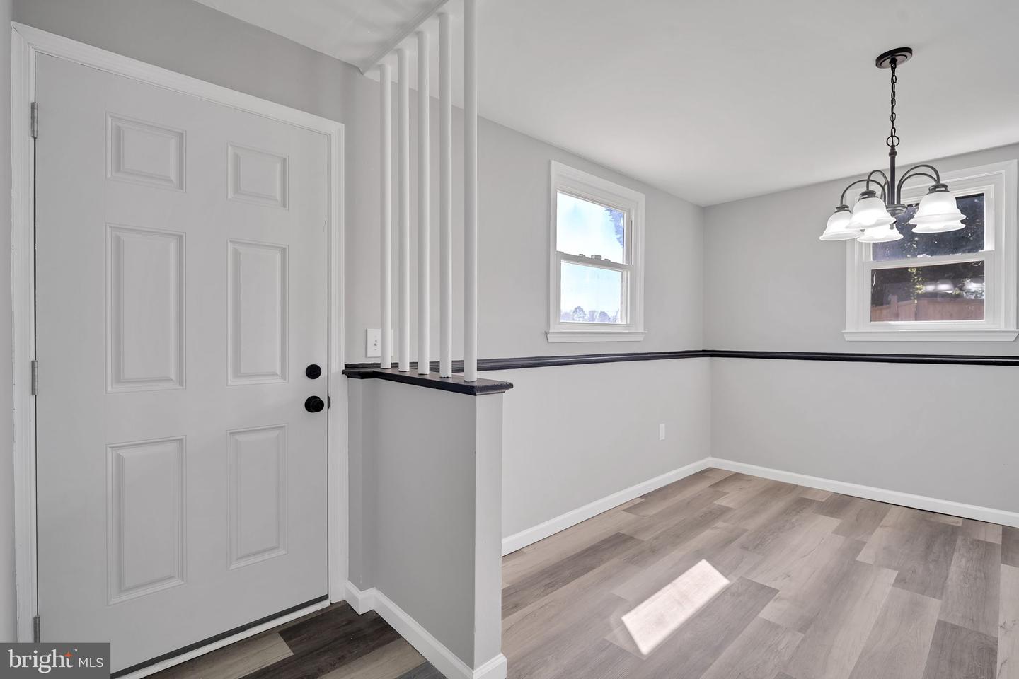 512 Winslow Rd