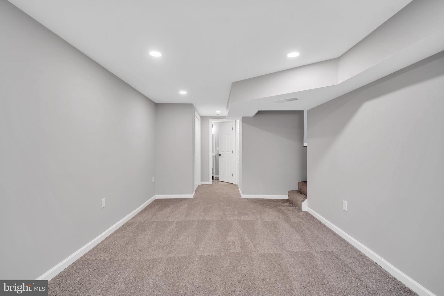 512 Winslow Rd