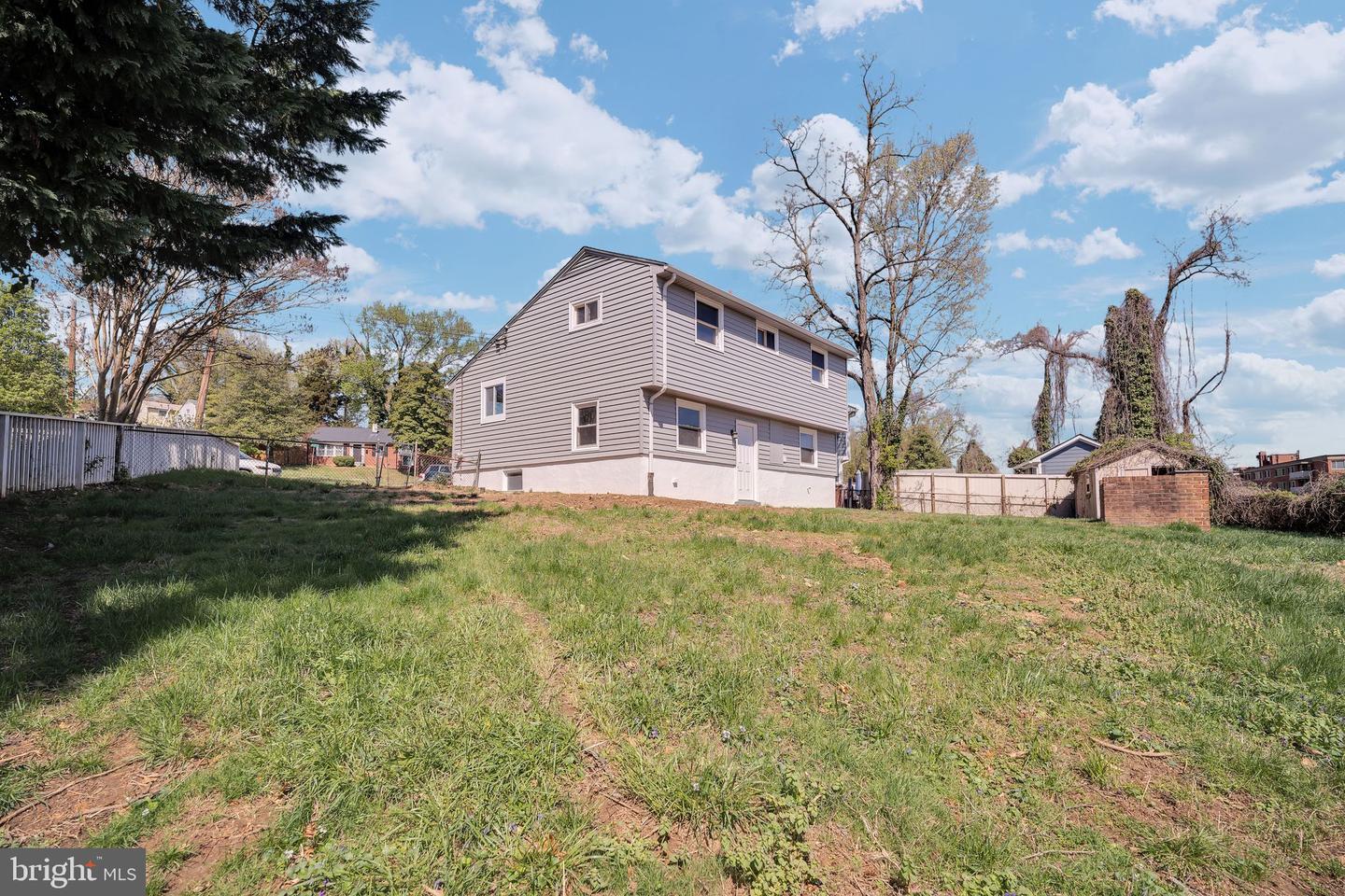512 Winslow Rd