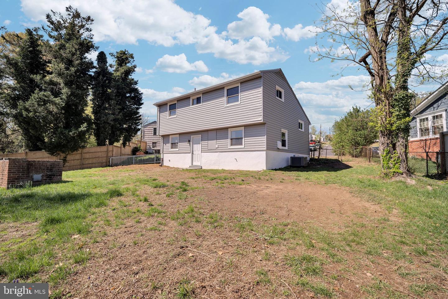 512 Winslow Rd