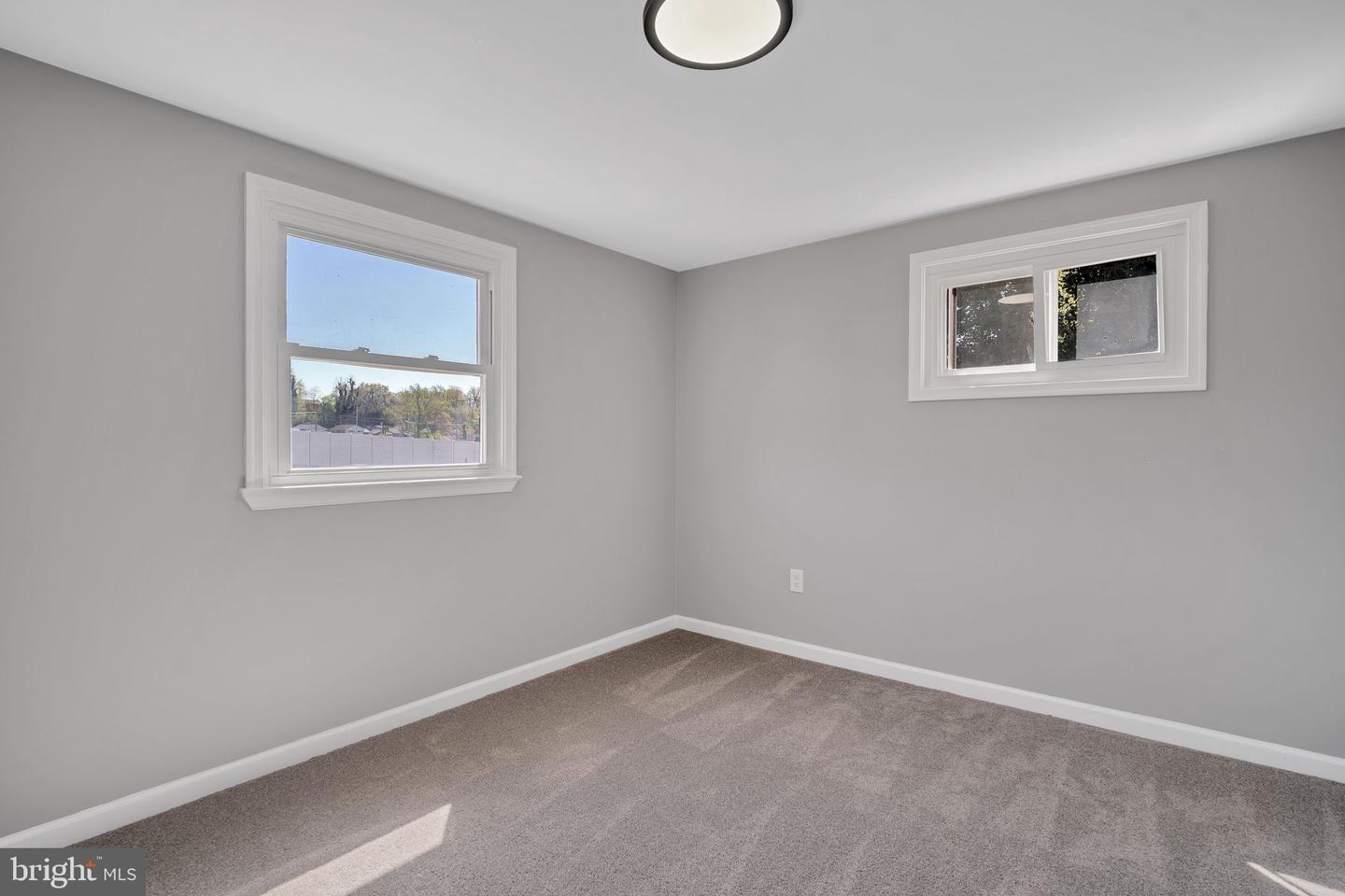 512 Winslow Rd