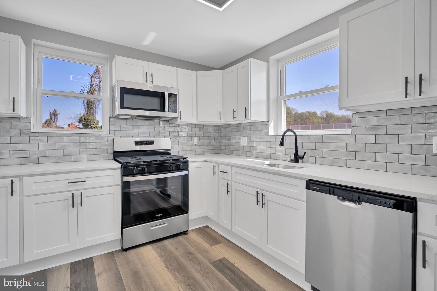 512 Winslow Rd