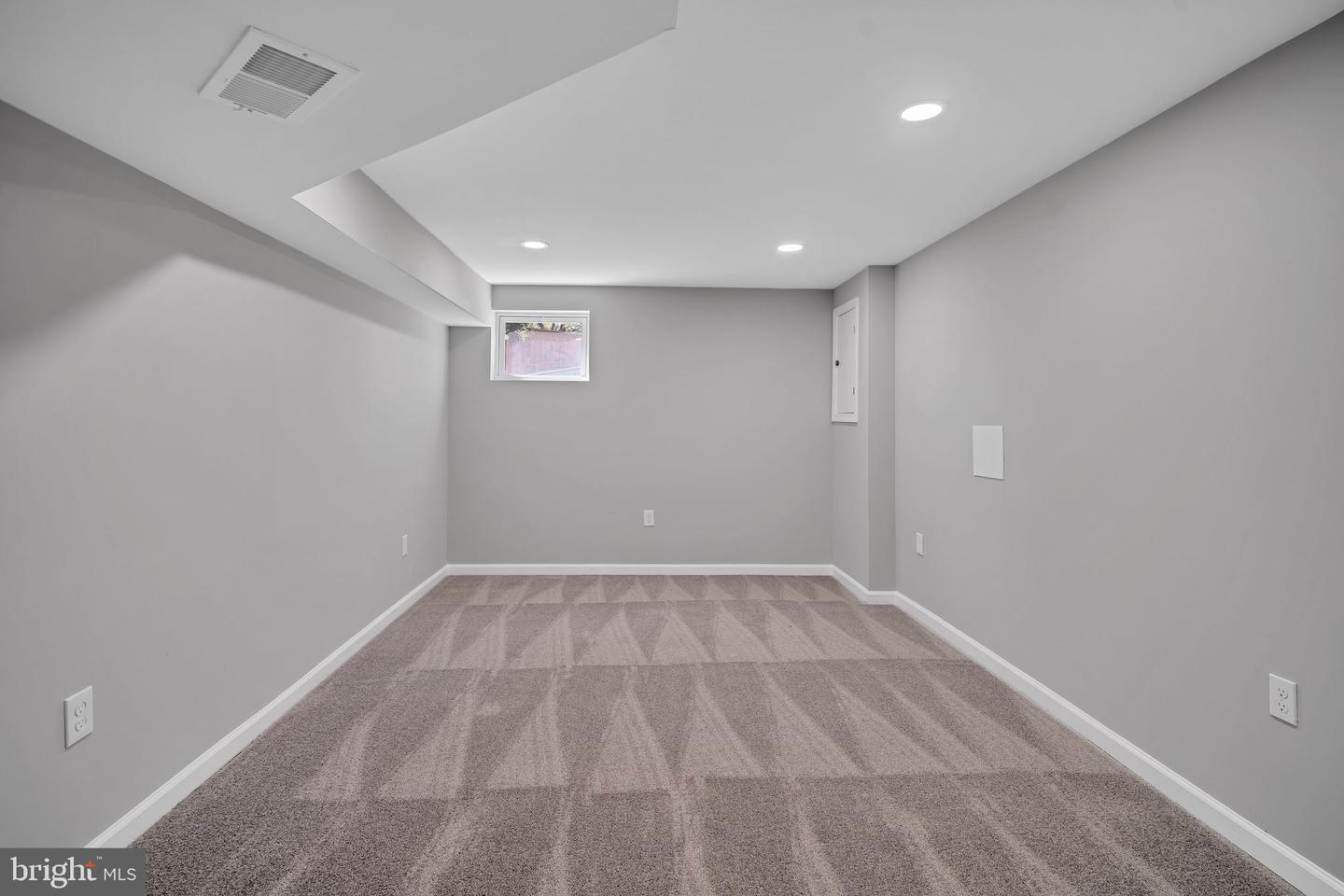 512 Winslow Rd
