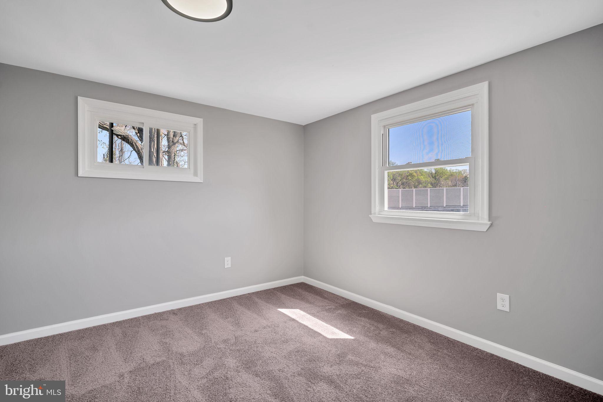 512 Winslow Rd