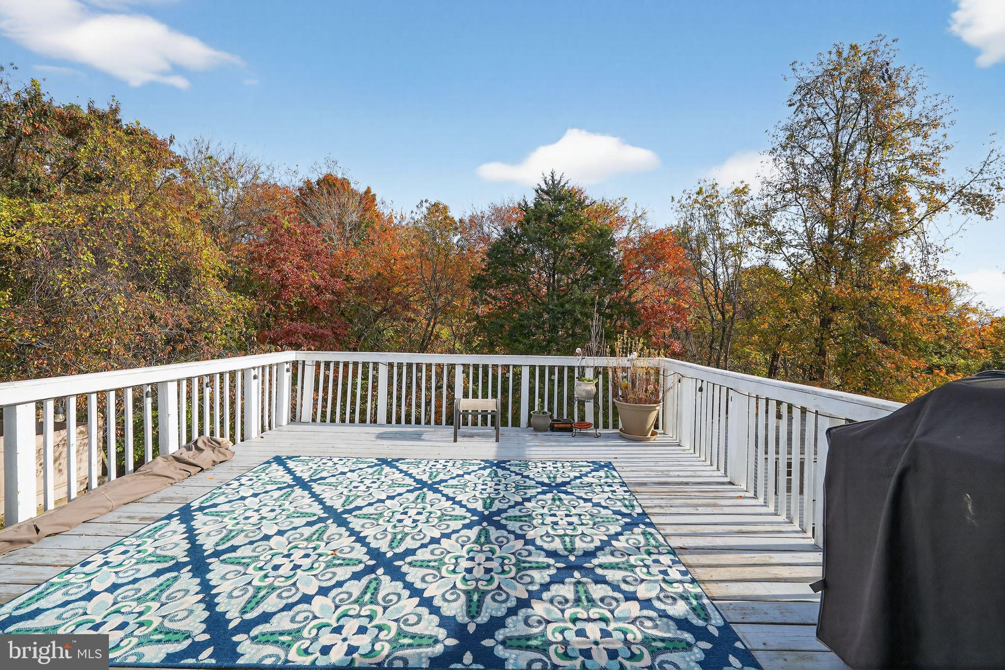 2404 OLD FORT HILLS DRIVE