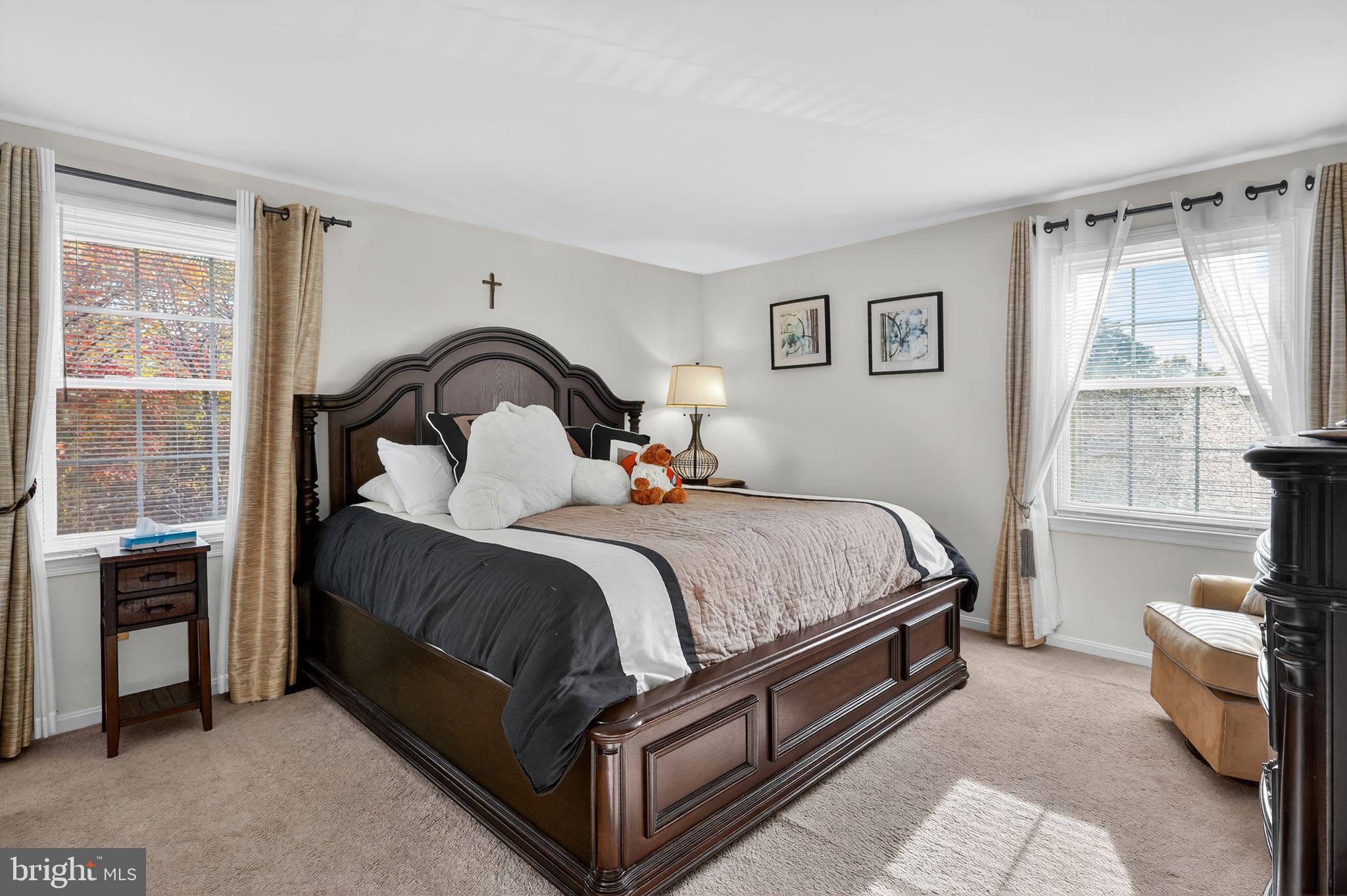 2404 OLD FORT HILLS DRIVE