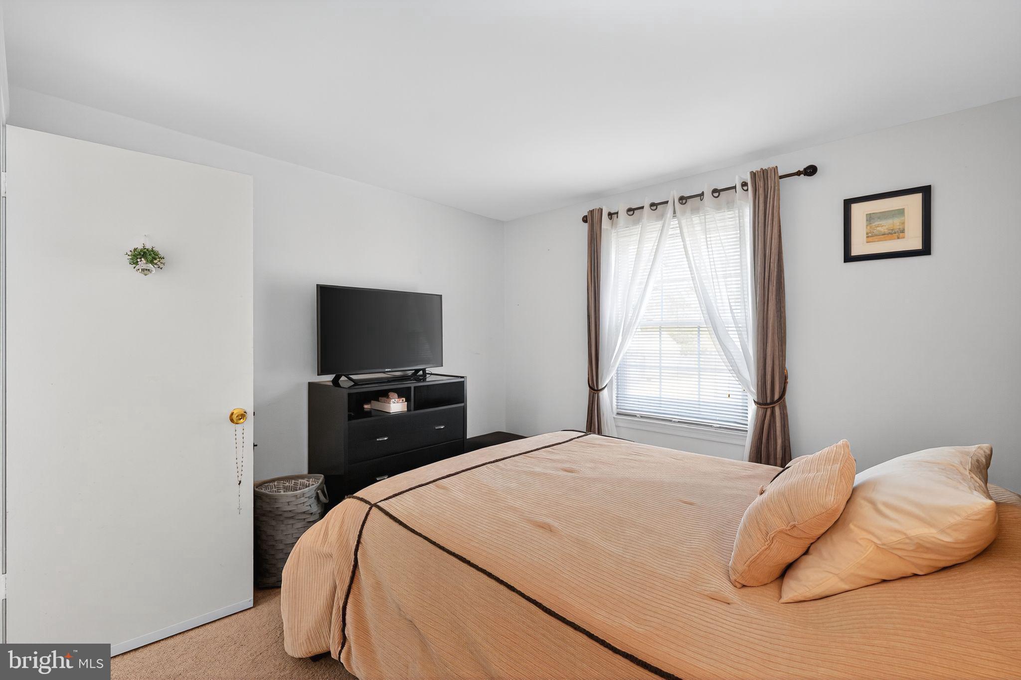 2404 OLD FORT HILLS DRIVE