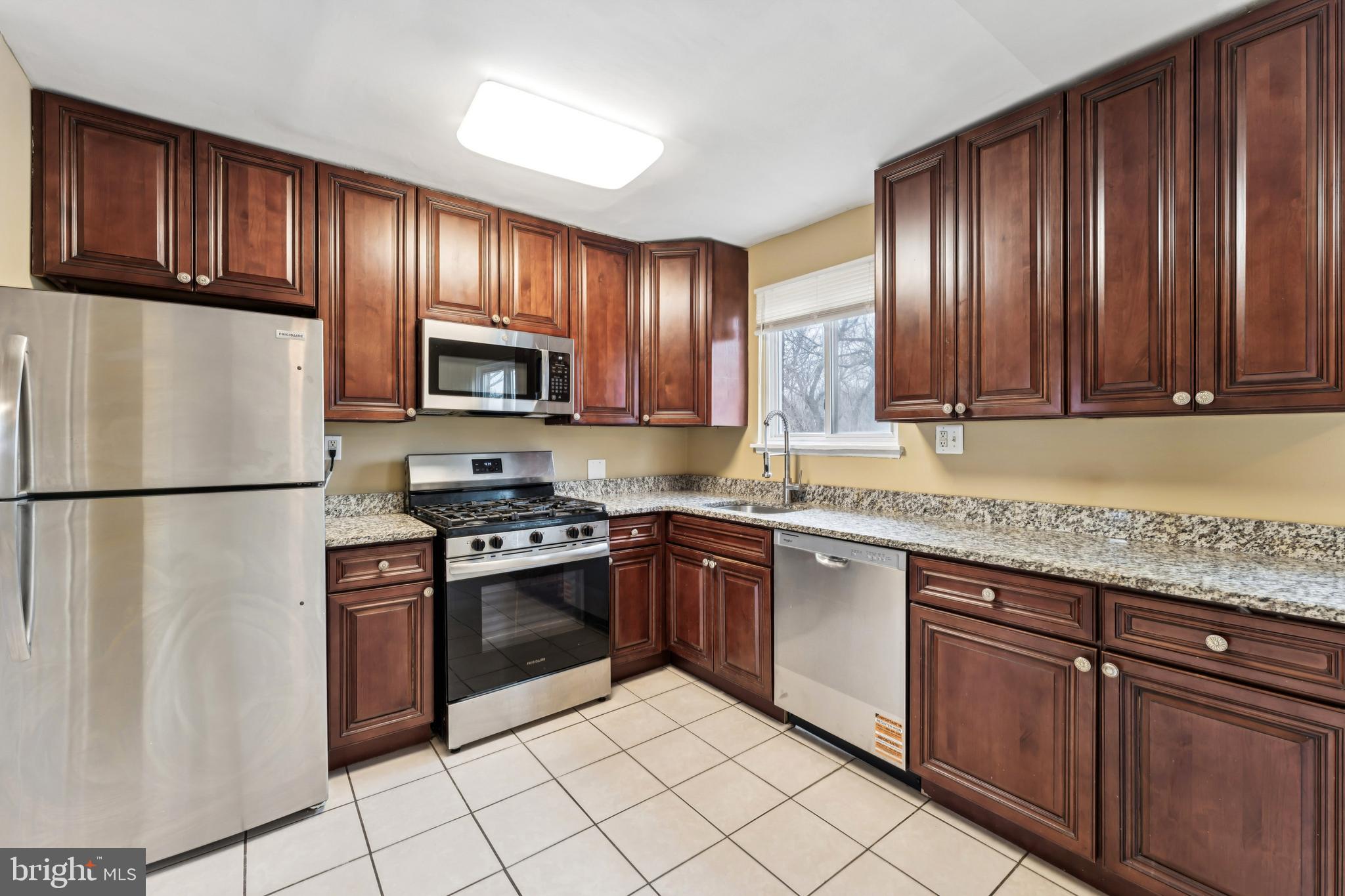 1022 CARRINGTON AVENUE