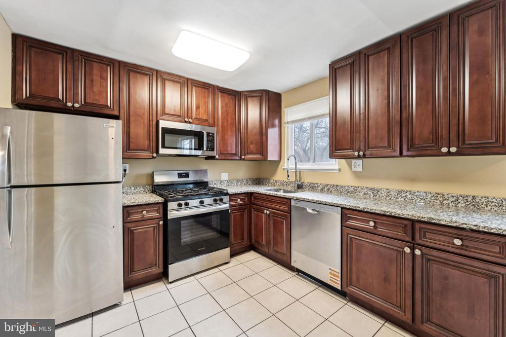 1022 CARRINGTON AVENUE